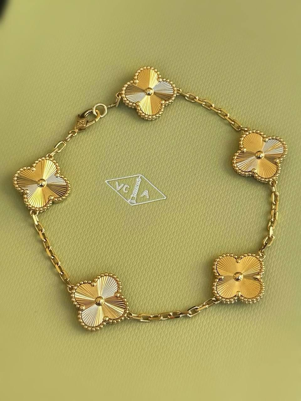 18k solid yellow gold Van cleef Alhambra style 5 motifs clover shape gold bracelet