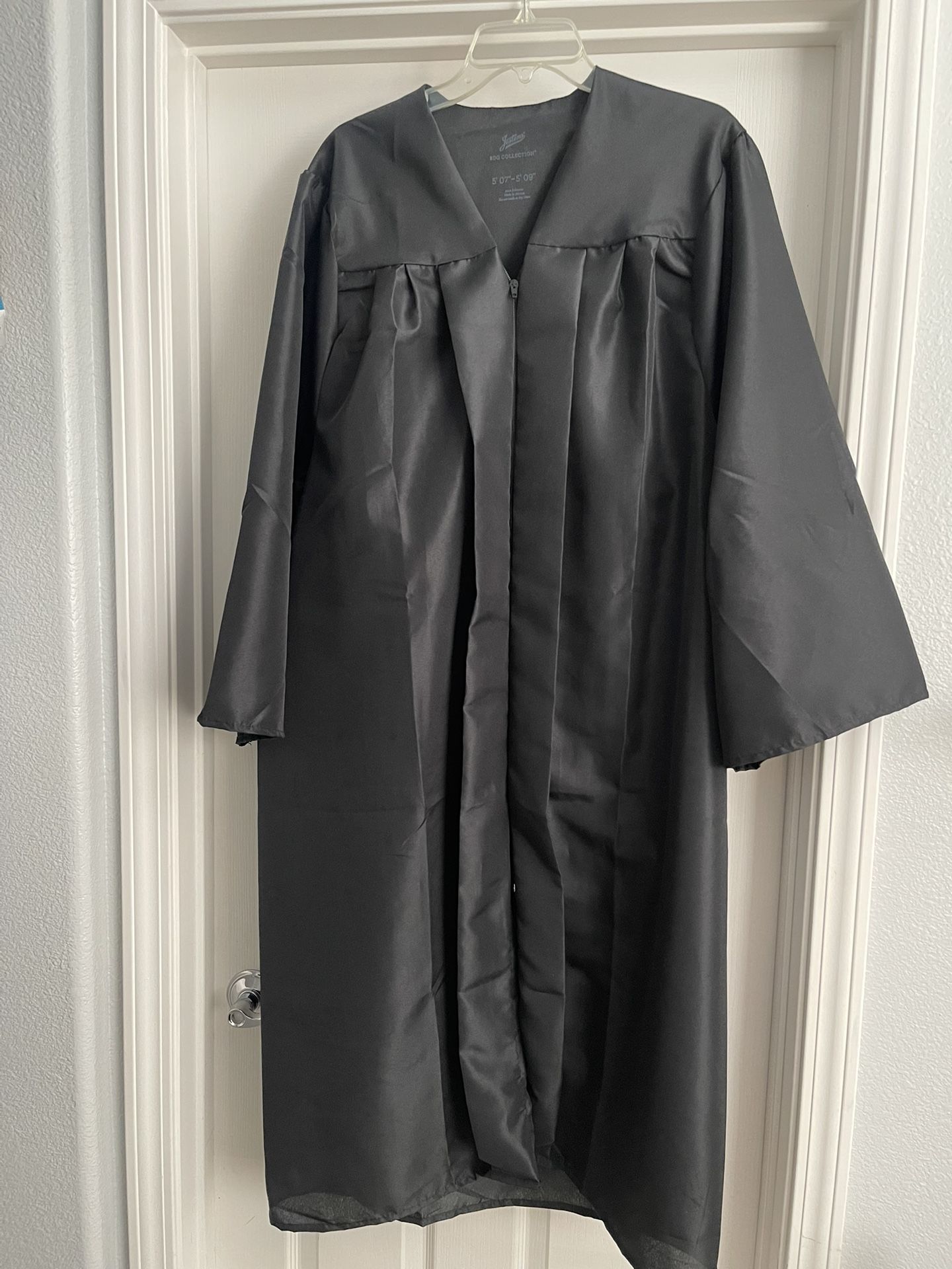 Graduation gown