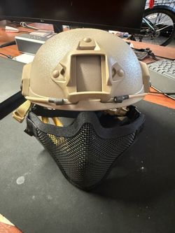 Tactical FAST Helmet with Mesh Face Mask