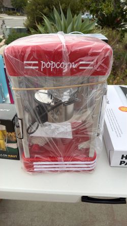 Popcorn maker