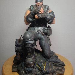 Gears of War Epic Edition Marcus Fenix Statue 11" Rare Exclusive- Missing WEAPON