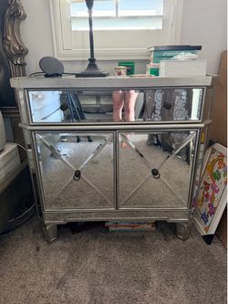 Night stand