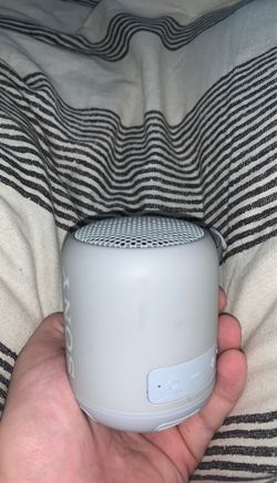 Sony Bluetooth water proof speaker