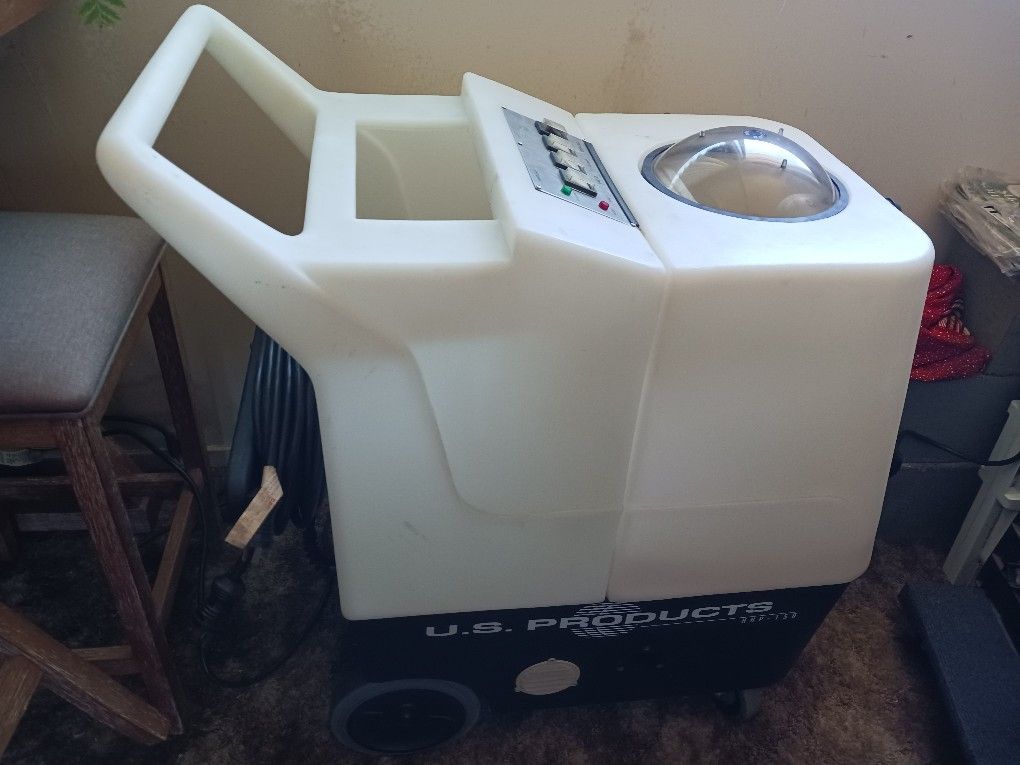 Commercial Rug Cleaner W/all You See. A couple Months Old, In Excellent Condition. Only Used A Handful Of Times, Very Clean. Goes For 1500$, Selling,All Products : American Fashion Style Bags On Sale