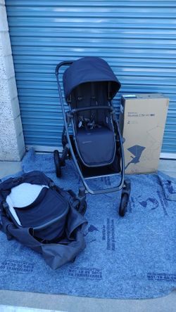 Uppababy Vista V2 Double With Bassinet 