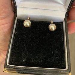 Van Dell Vintage Pearl Earring 