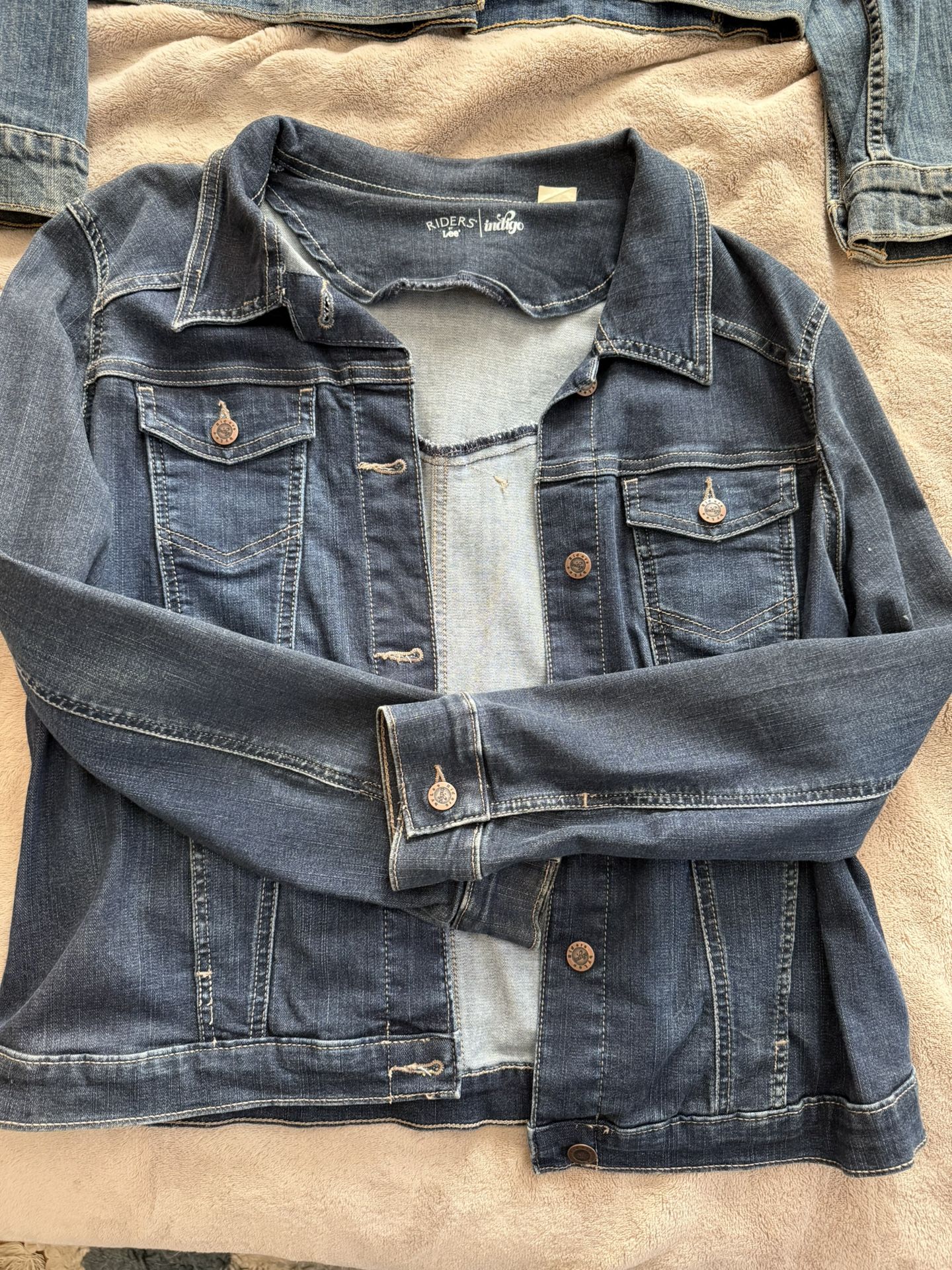 Women’s Lee Denim Jacket XL $25