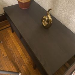 Coffee Table With glass cover