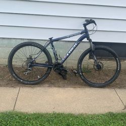 Trek Mountain Bike 3series