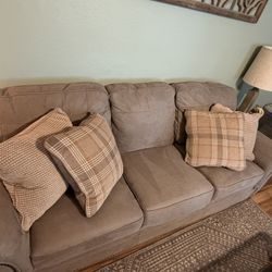 Gray Couches (Furniture)