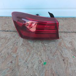 2014-2016 Kia Candenza Rear Taillight 