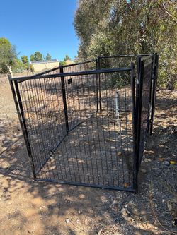 Dog Kennel Fence
