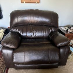 Oversized Dual Power Leather Recliner