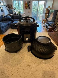 Instant Pot 8 QT w Airfryer