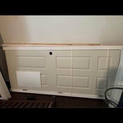 Door with XL  dog door
