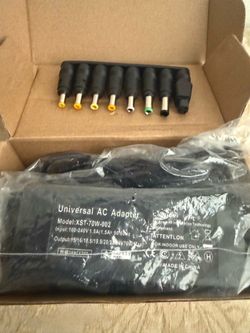 Universal 70W AC Adapter Charger + 8 Interchangeable Tips (New)