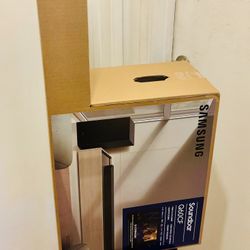 Samsung 3.1.2 Soundbar {HW-Q60CF} Dolby Atmos Home Theater - Wireless Sub, Adaptive Audio, Game Mode