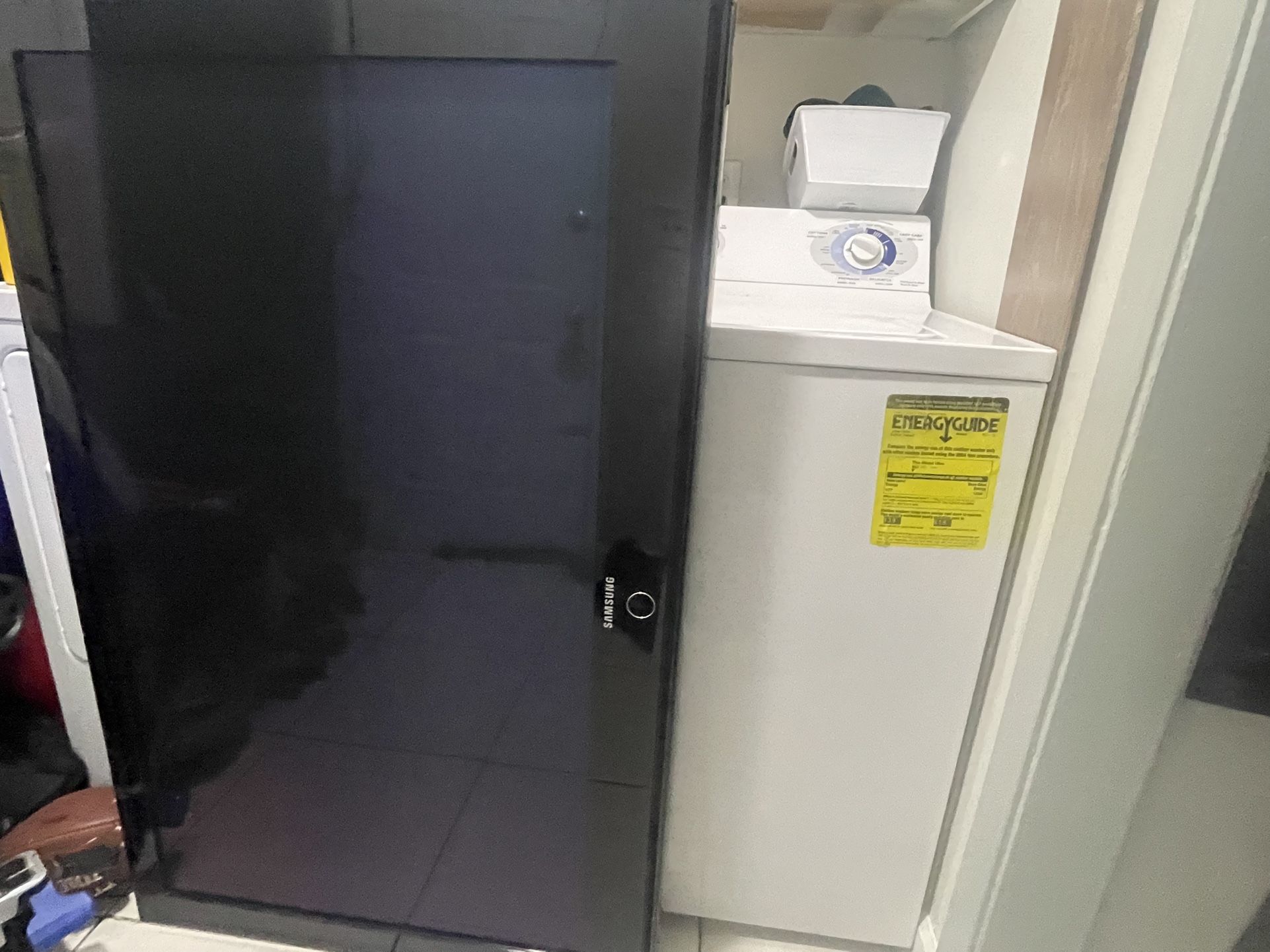 Samsung 50” TV