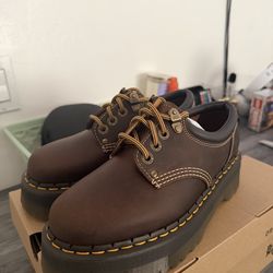 Doc Martens 8053 Crazy Horse Platform Shoe- Size 8 Women’s/Size 7 Men’s