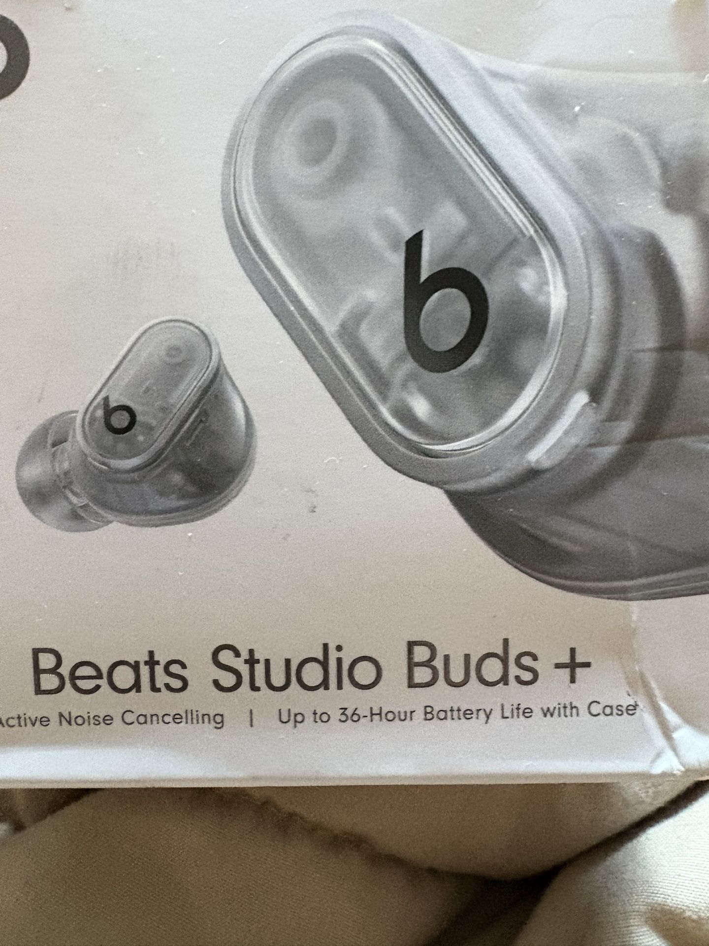Beats Studio Buds + (Transparent)