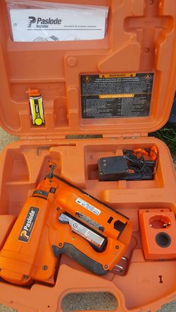 Angled finish nailer