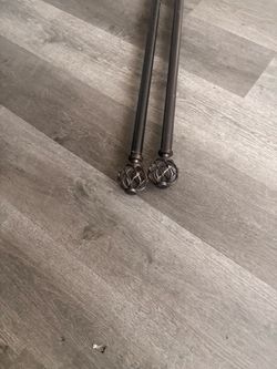 Curtain rod