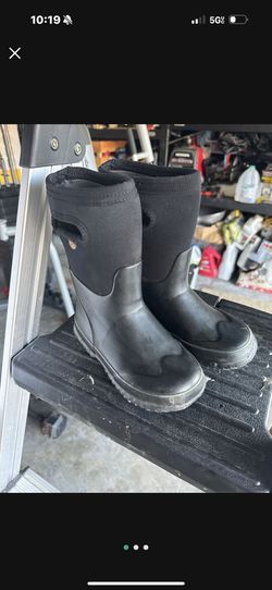 Bogs Boots Size 13 Kids 