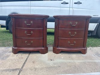 Broyhill Pair of Cherry/mahogany Wood 3-Drawer Nightstands includes delivery locally!