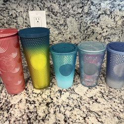 Starbucks Cups 