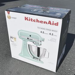 NEW! KitchenAid Ultra Power Plus 4.5qt Tilt-Head Mixer Ice Blue