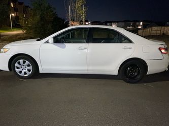 2011 Toyota Camry LE
