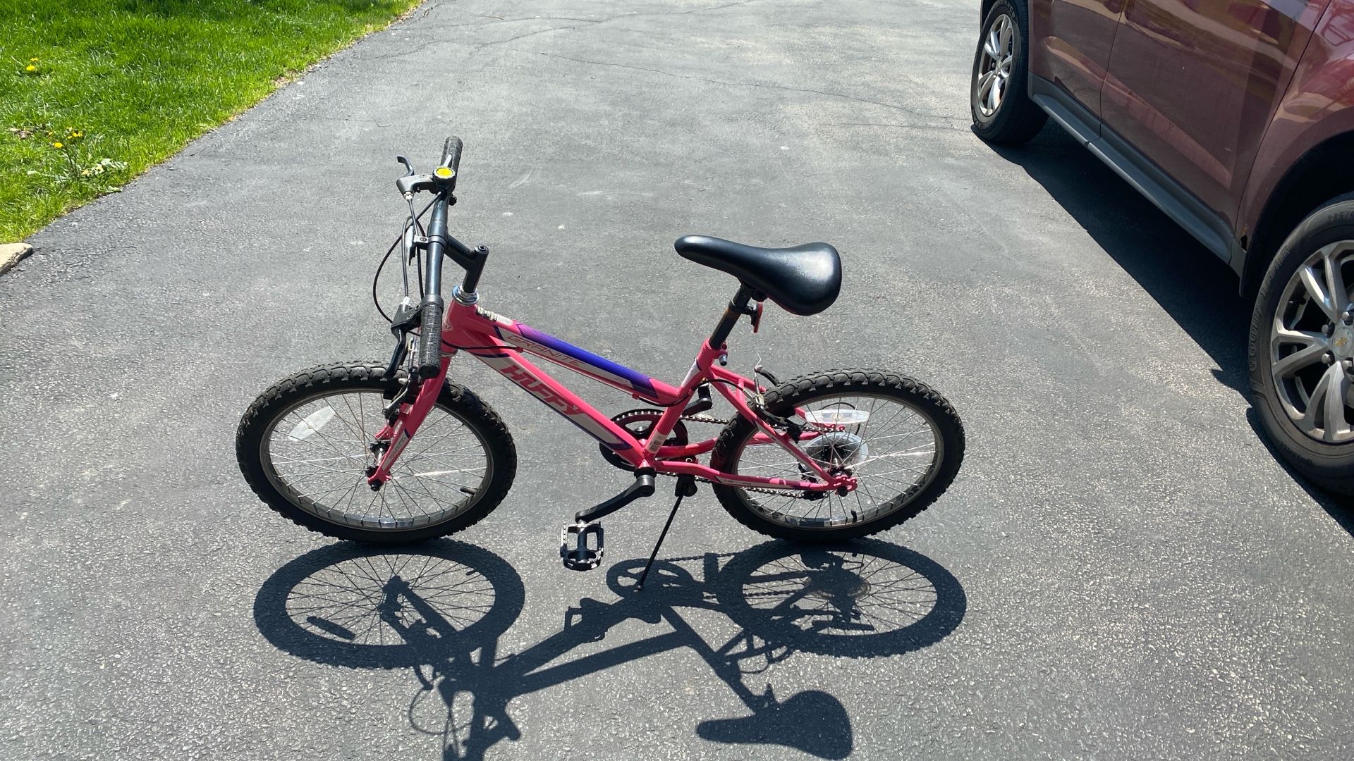 Girls Huffy Mountain  Bike 5 Gears Hand Brakes