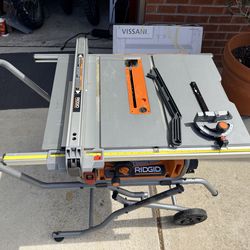 Ridgid Table Saw 10” with rolling stand
