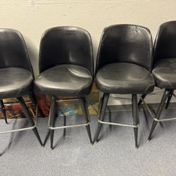 Set Of 4 Swivel Bar Stools. $50/lot 
