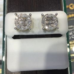 10k Gold With Diamond Earrings!!