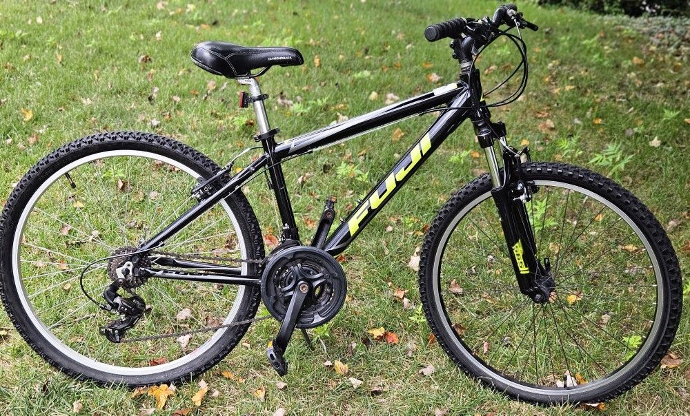 Fuji Adventure - small frame 15-in seat post - Hardtail mountain bike
