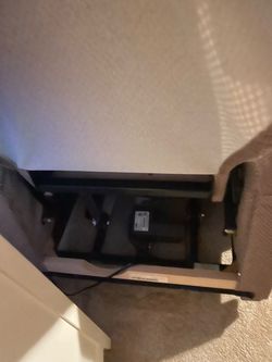 Golden Technologies PR505 MaxiComfort Power Lift Recliner – $550 OBO
