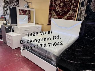 Furniture bedroom set