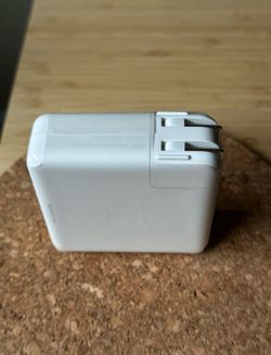 MacBook 96w USB-C Adapter