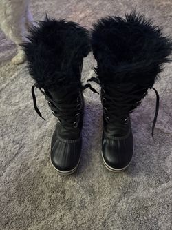 Women Sorrell Fur Line Boots Sz 6