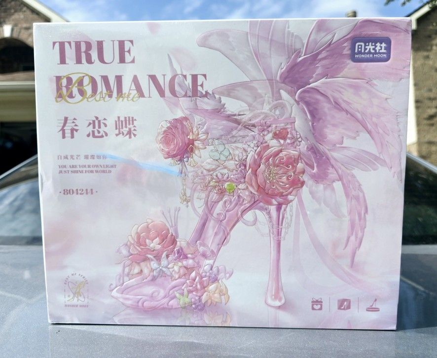 Crystal shoe building block assembly toy