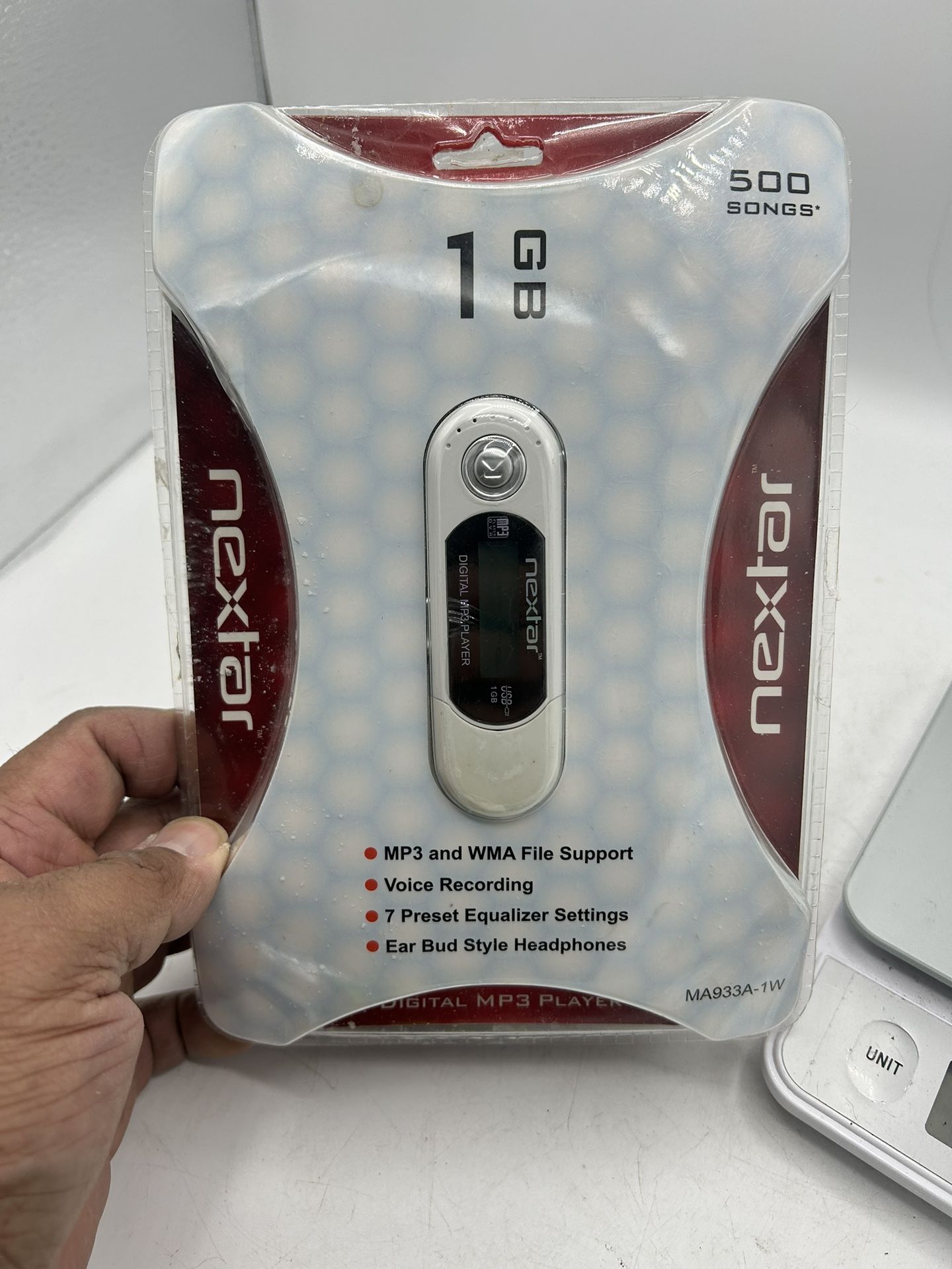 Vintage Nextar MA933A-1W White (1GB) MP3 Digital Media Player Brand New