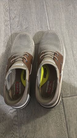 SKECHERS Hands Free Slip-ins Arch Support Gray/Brown Low Top Lace-Up Sneakers