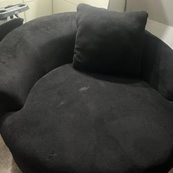 oversized swivel chair 