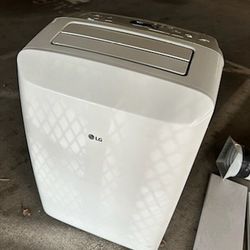 Like New LG Air Conditioner Unit With Window Accessories 