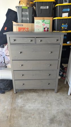 Dresser