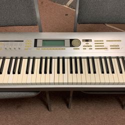 KORG Triton Le Keyboard