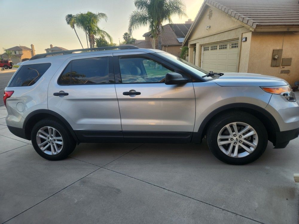 2015 Ford Explorer