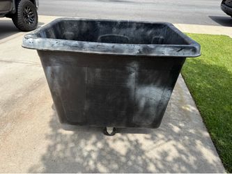 Rubbermade Cart