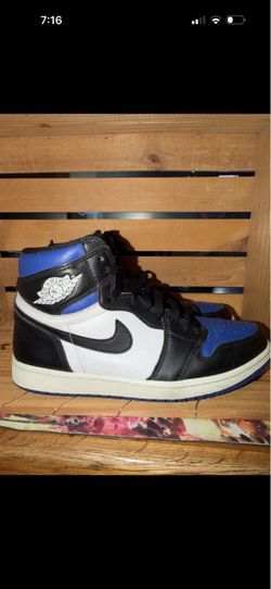 Jordan 1 royal toe size 9.5